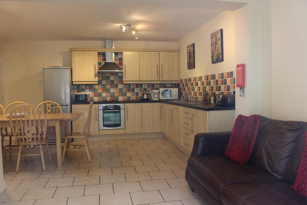 Causeway Holiday Homes Колрейн Экстерьер фото