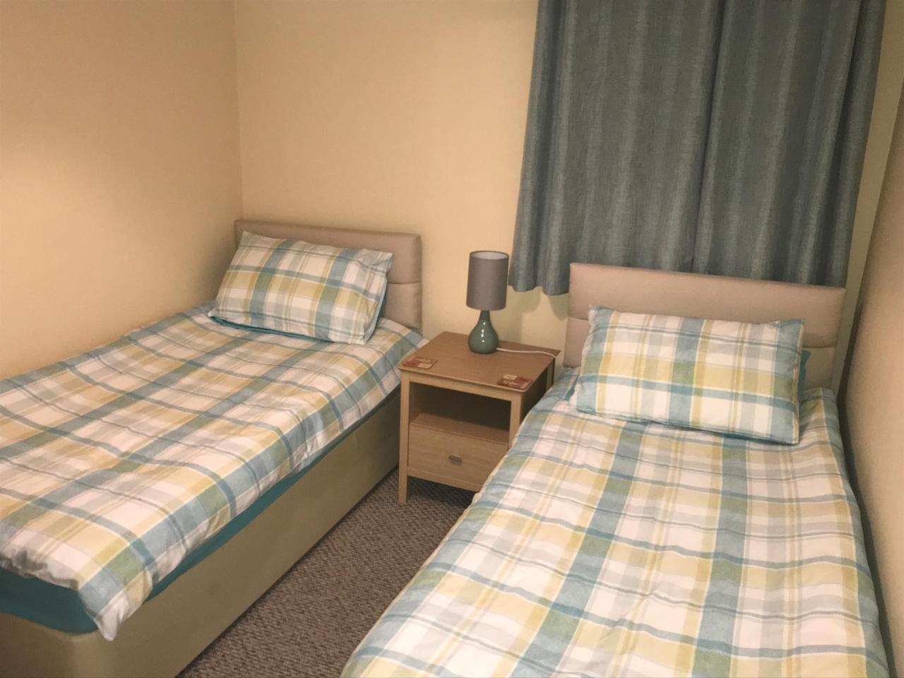 Causeway Holiday Homes Колрейн Экстерьер фото